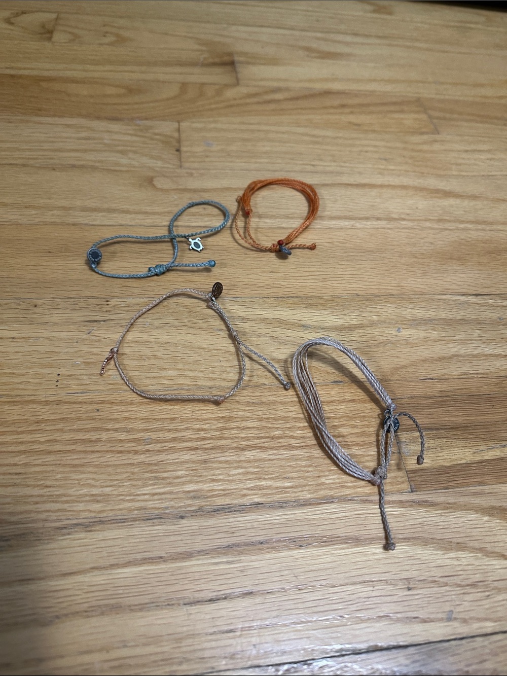 4 pura vida bracelets